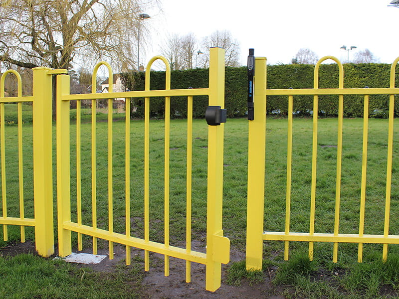 Self-Closing Gate